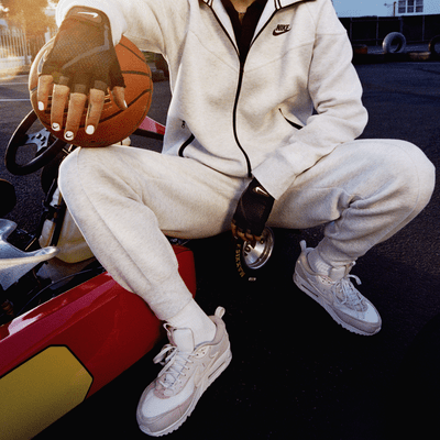 ♢新品♢NIKE W AIR MAX 90 FUTURA 25.0 Nike Air Max 90 Futura Women's Shoes. Nike IN